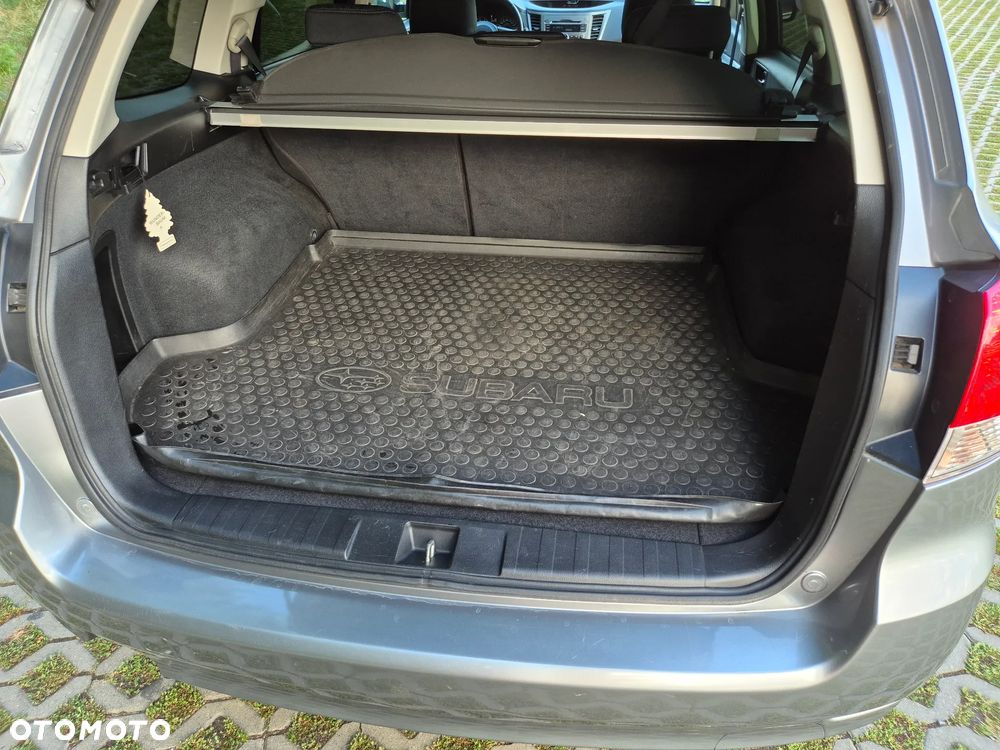 Subaru Legacy 2.0R Comfort - 22