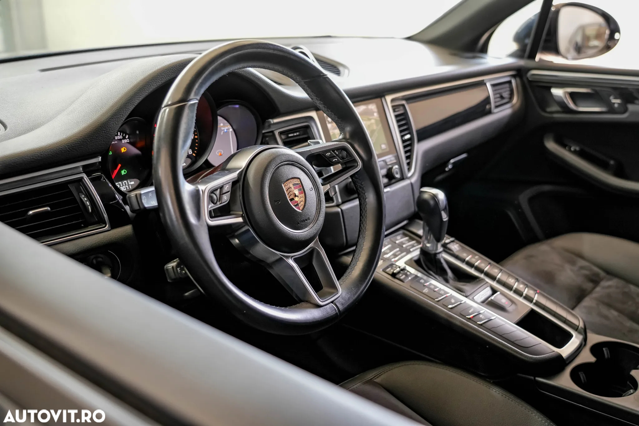 Porsche Macan - 9