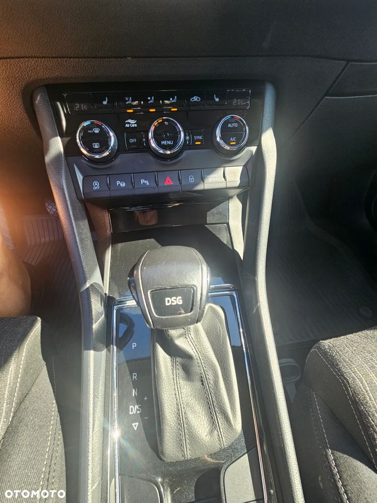 Skoda Karoq 1.0 TSI 4x2 Style DSG - 22