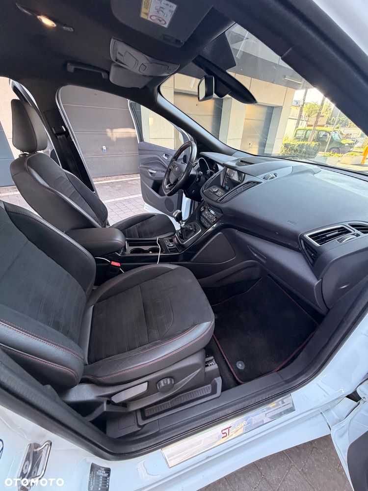 Ford Kuga - 18