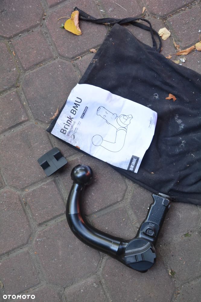 Peugeot 5008 2017 -  hak wypinany Westfalia na klucz - 1