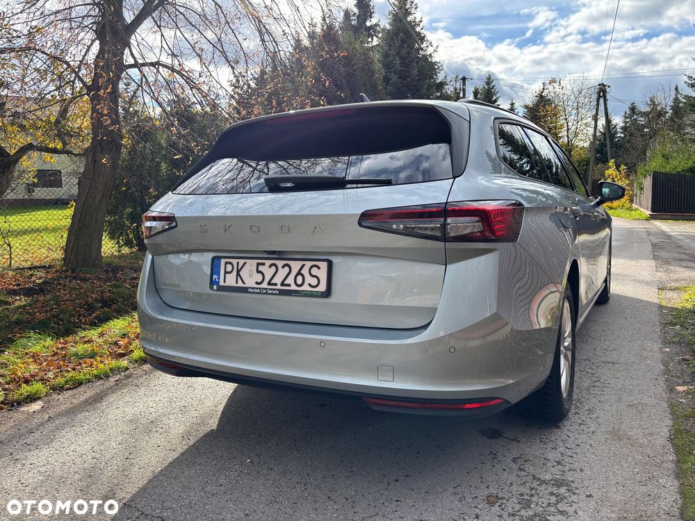 Skoda Superb 2.0 TDI SCR Essence DSG - 7