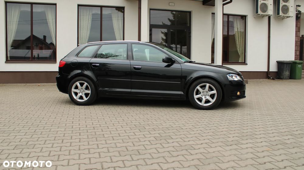 Audi A3 Sportback 1.6 TDI Attraction - 12