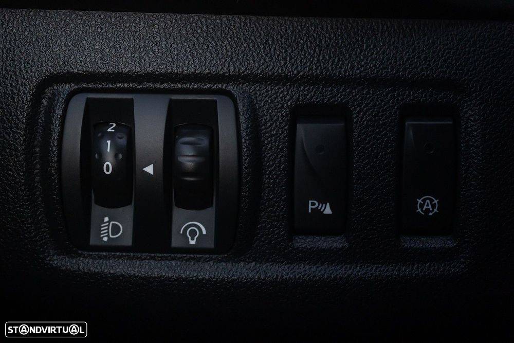 Renault Clio 0.9 TCe Limited - 19