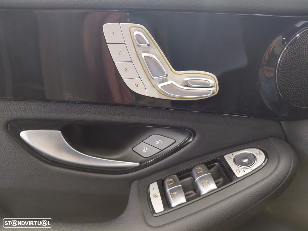 Mercedes-Benz GLC 220 d Coupe 4Matic 9G-TRONIC - 23