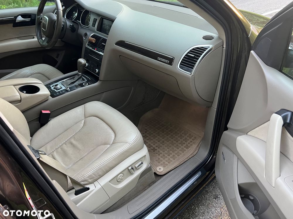 Audi Q7 3.0 TDI DPF Quattro Tiptronic - 17