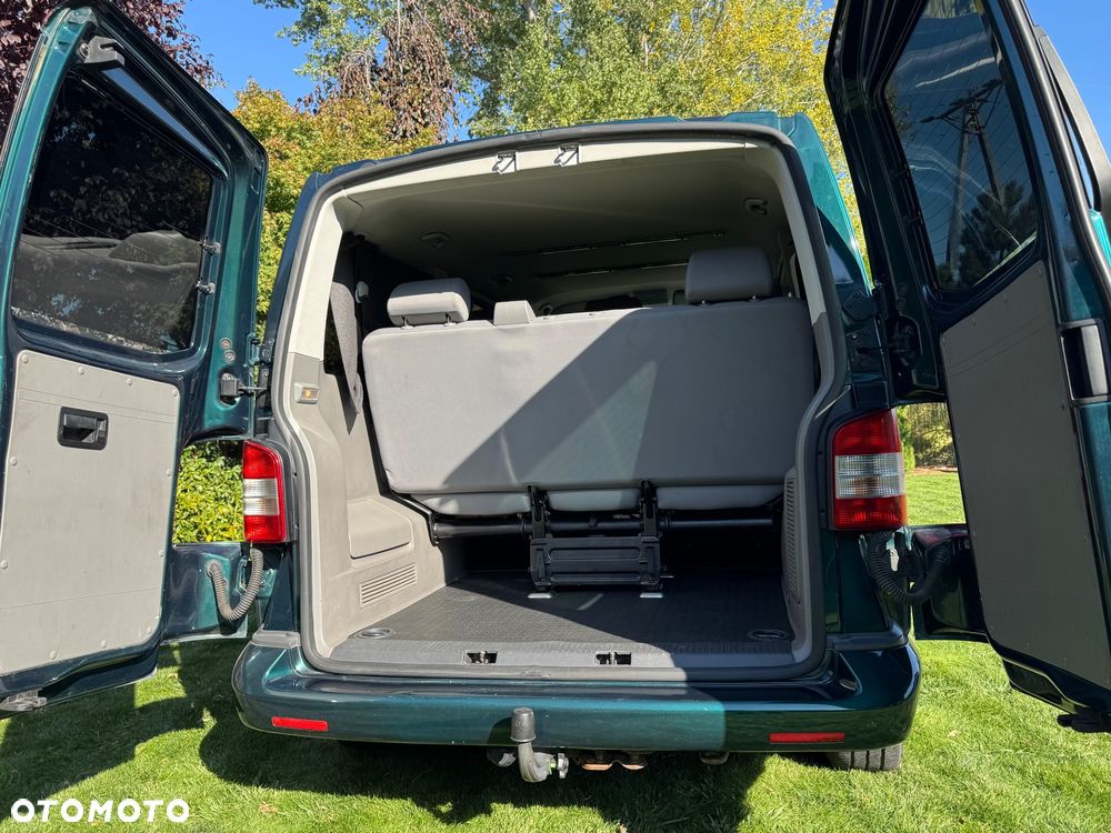 Volkswagen Caravelle - 7