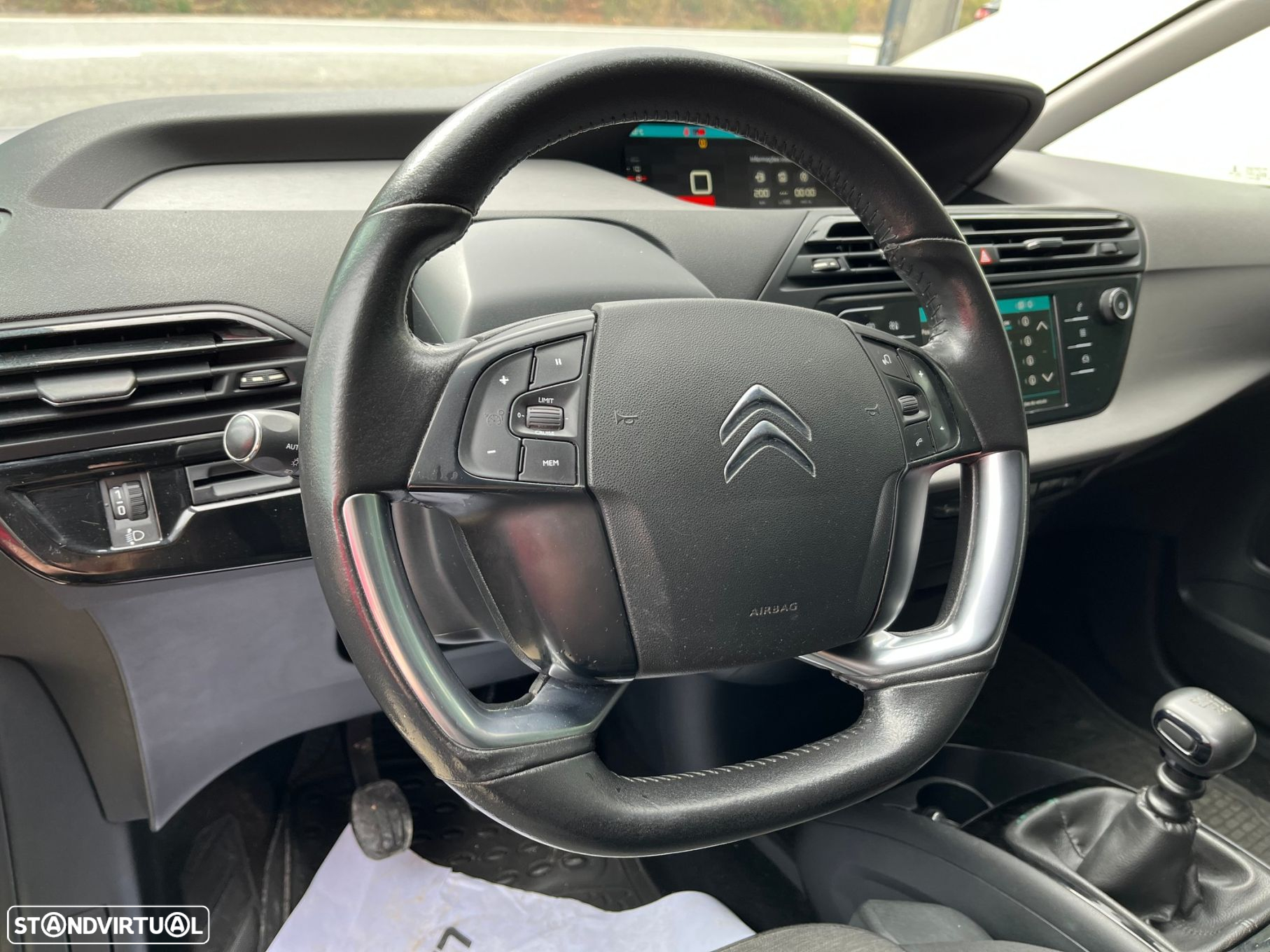 Citroën C4 Grand Picasso 1.6 BlueHDi Shine - 17