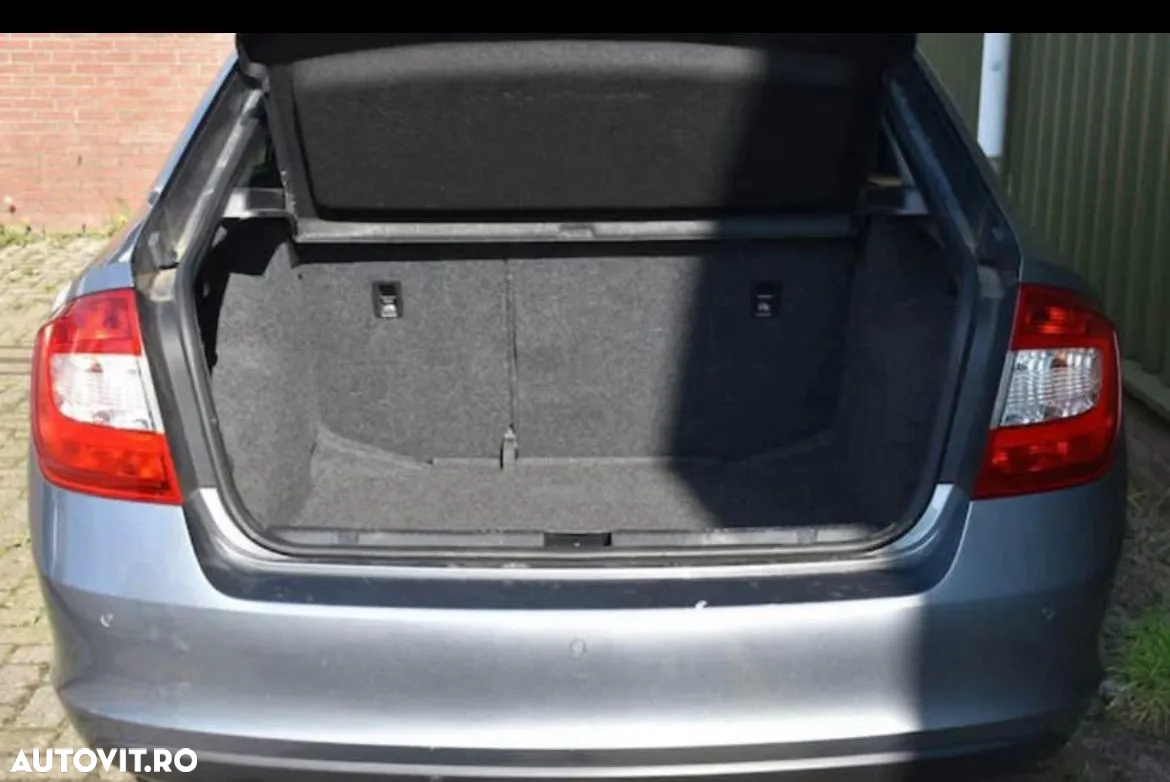 Skoda RAPID 1.6 TDI Elegance - 18
