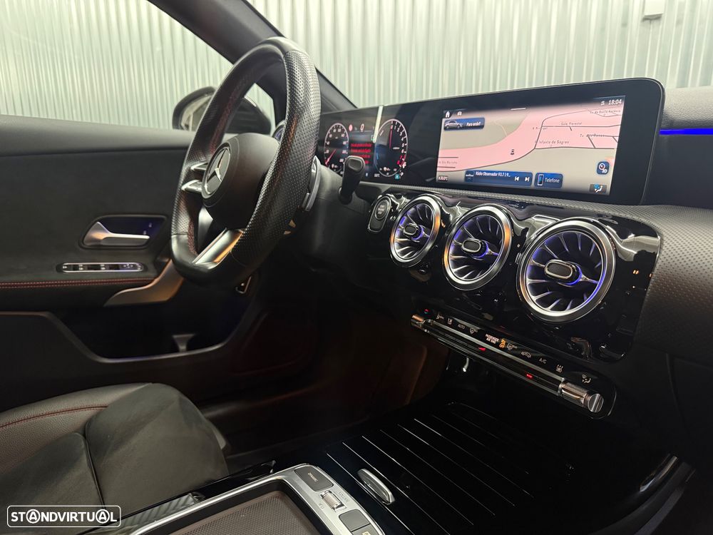 Mercedes-Benz A 250 Limousine e 8G-DCT AMG Line - 27