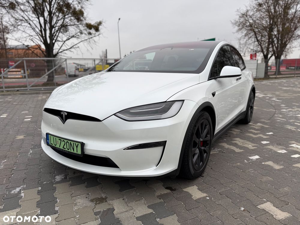 Tesla Model X - 1