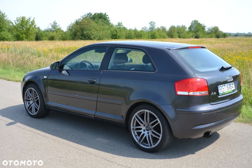 Audi A3 3-drzwiowe 1.6 S Line Sportpaket plus - 3