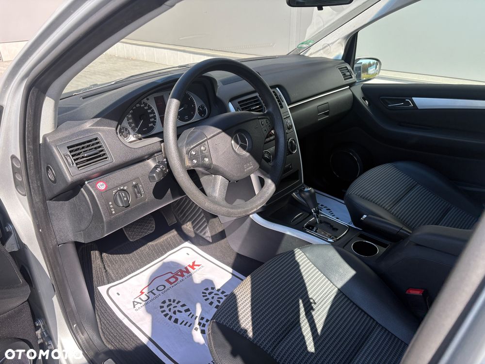 Mercedes-Benz Klasa B 150 Autotronic - 19