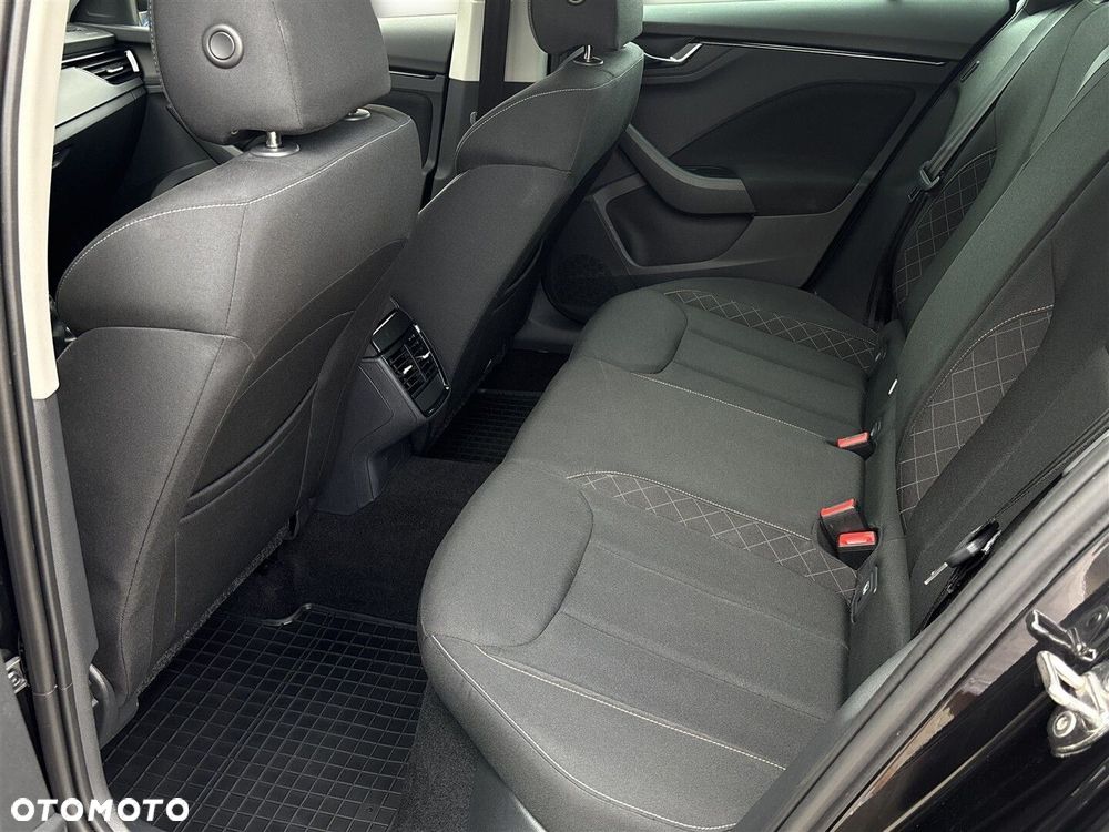 Skoda Kamiq 1.0 TSI Ambition - 12