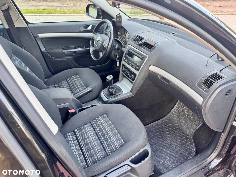 Skoda Octavia 2.0 TDI Ambiente - 13