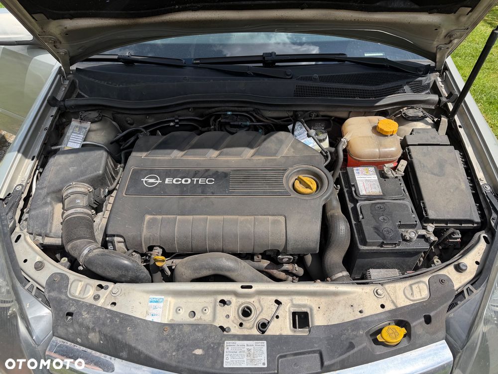 Opel Astra 1.9 CDTI Cosmo - 10