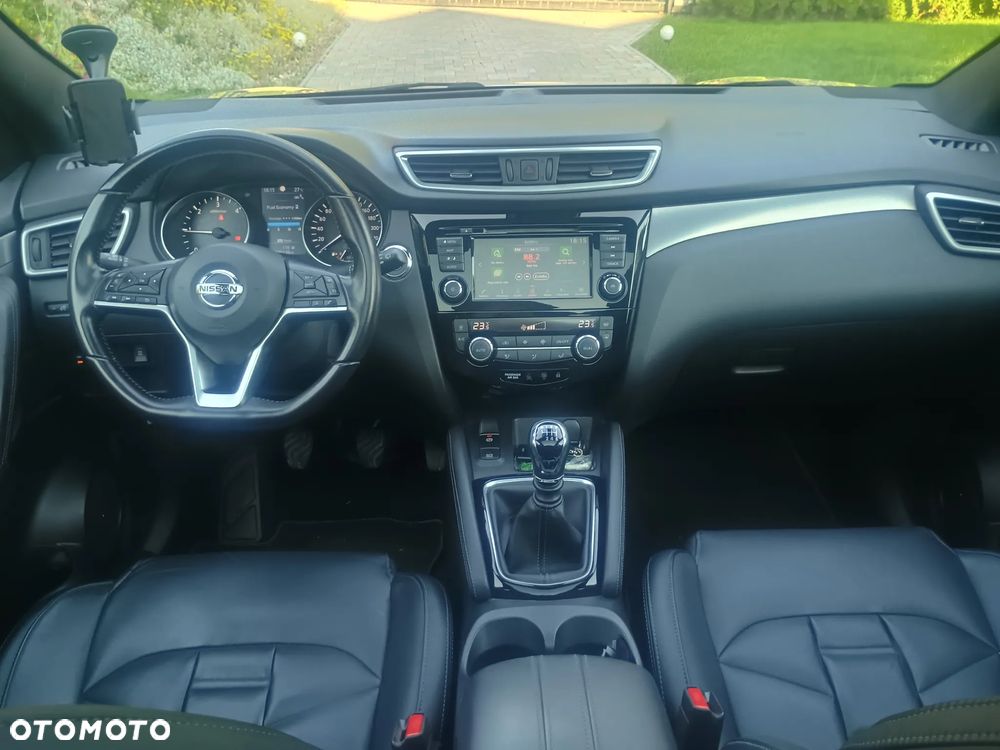 Nissan Qashqai 1.7 dCi 4x4 Tekna+ - 3