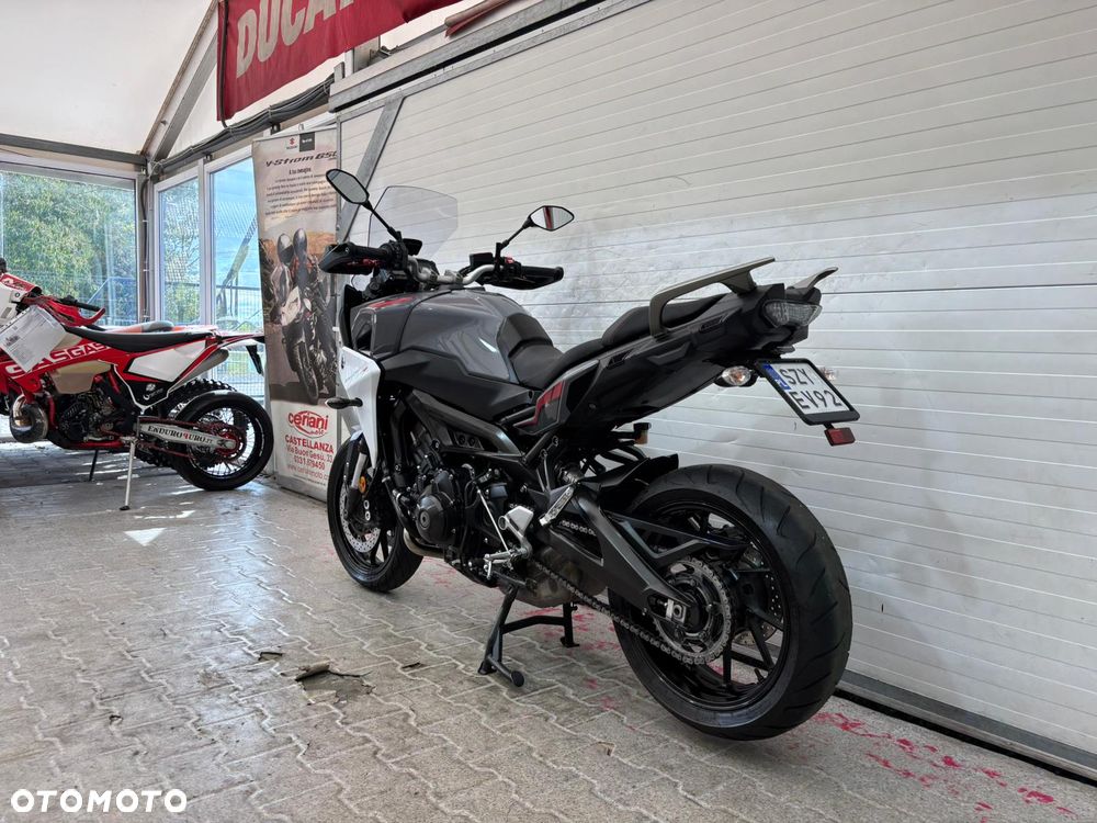 Yamaha MT - 6