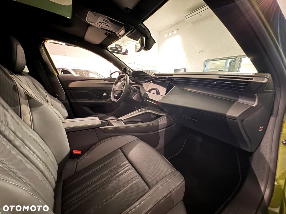 Peugeot 408 1.2 PureTech mHEV GT Exclusive S&S e-DSC6 - 17
