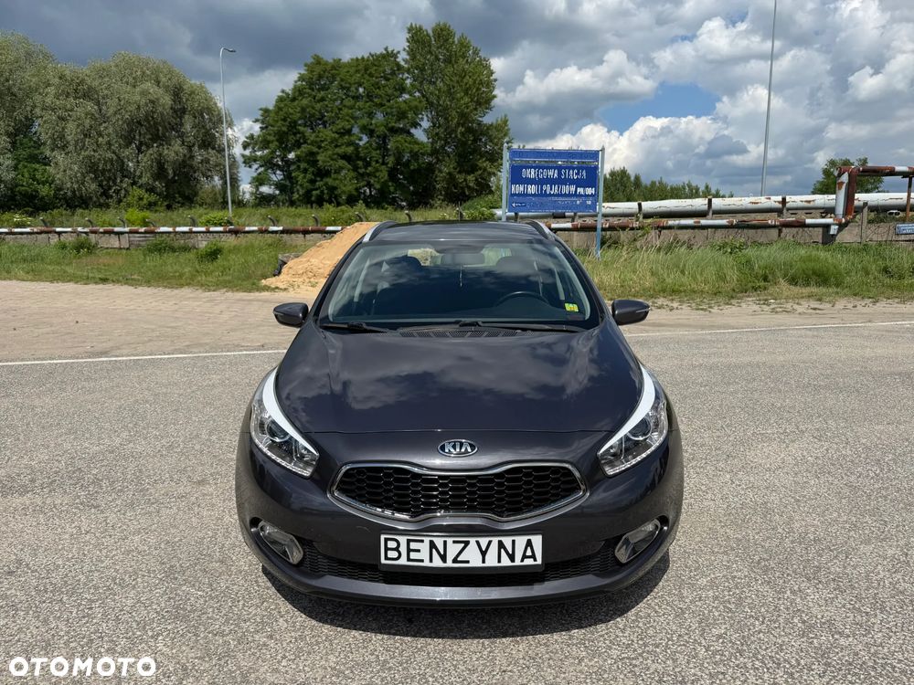Kia Ceed 1.4 CVVT Dream Team Edition - 9