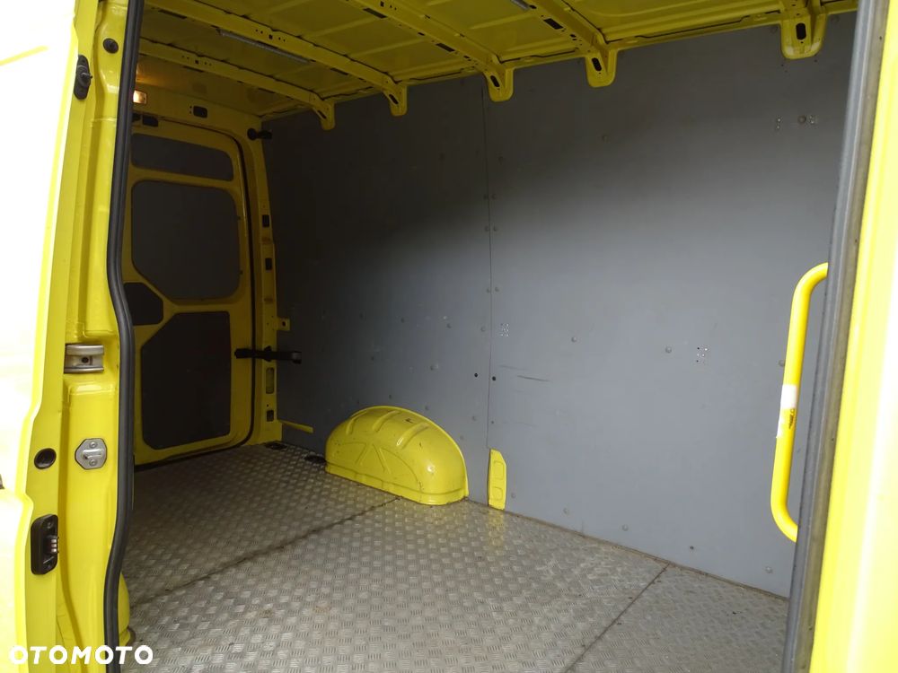 Volkswagen CRAFTER - 17