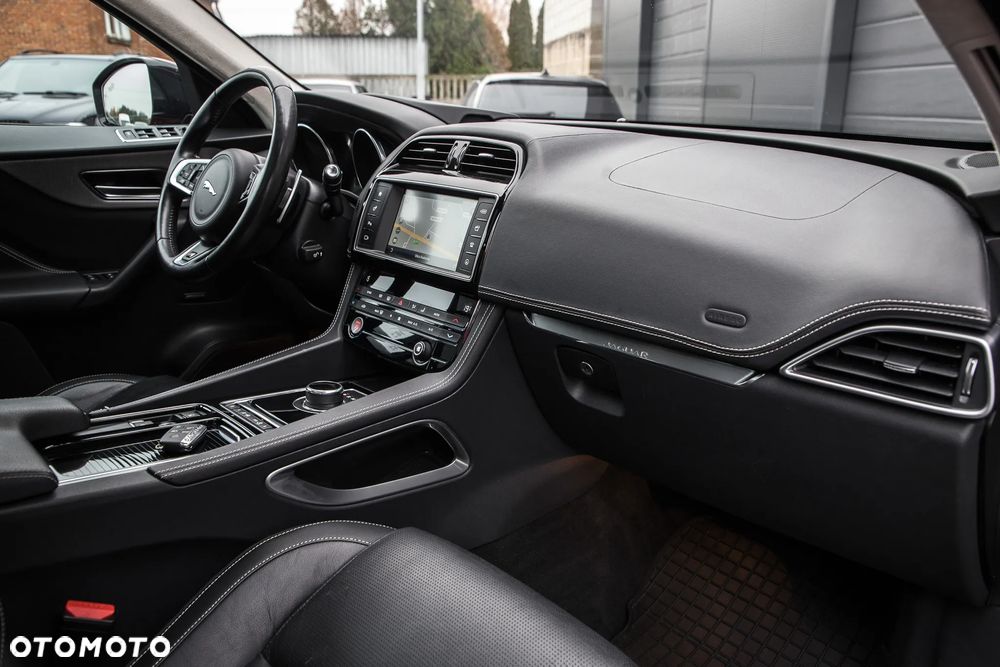 Jaguar F-Pace 3.0 TDV6 AWD S - 19