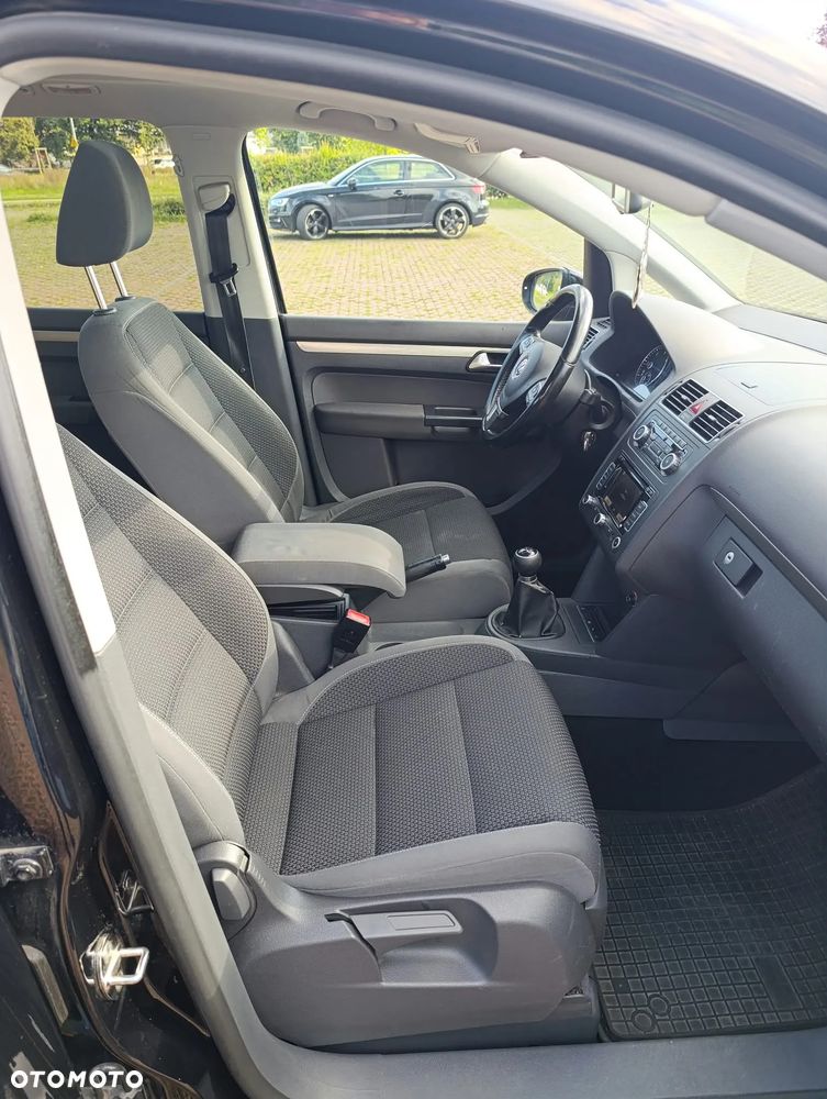 Volkswagen Touran 2.0 TDI DPF Comfortline - 22