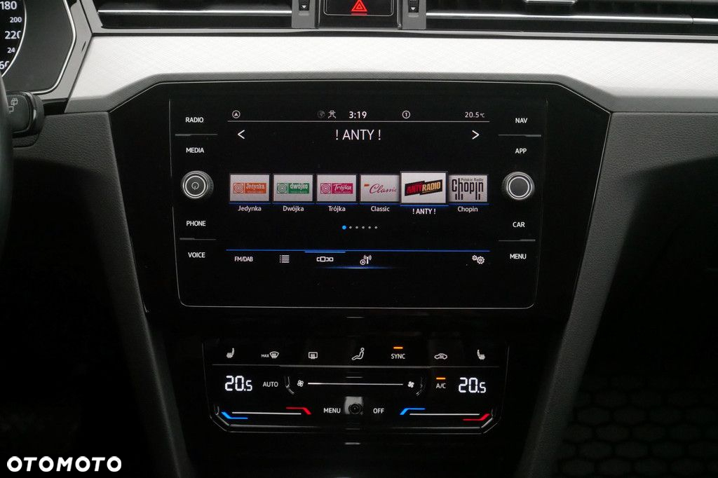 Volkswagen Passat 2.0 TSI Business DSG - 10