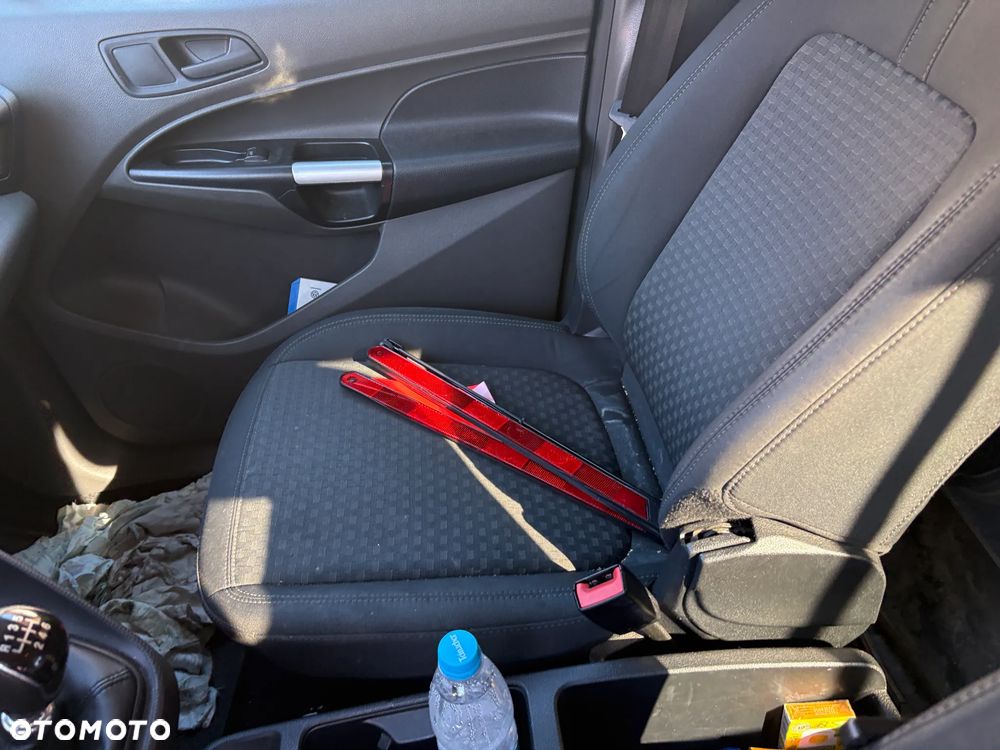 Ford Transit Connect - 15