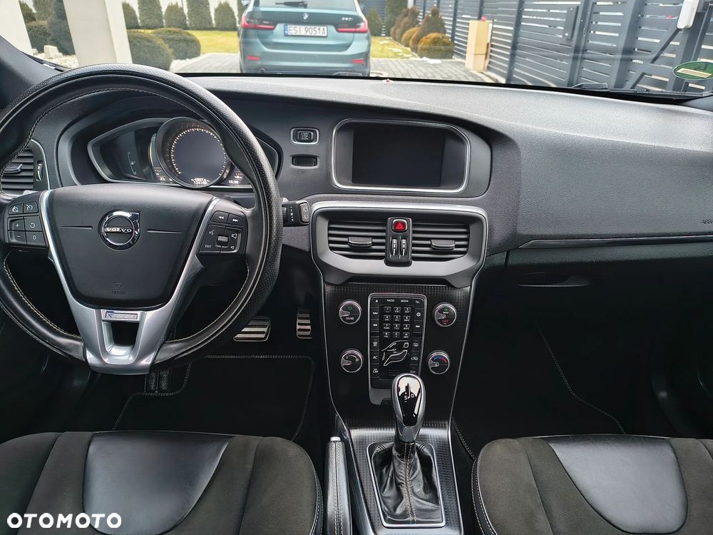 Volvo V40 - 15