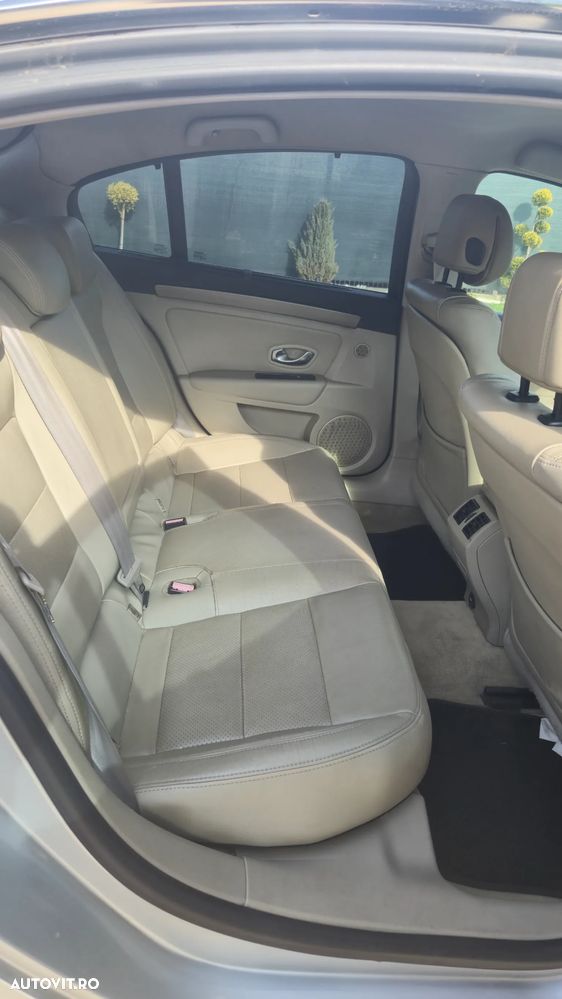 Renault Laguna 2.0 dCi LUX - 8