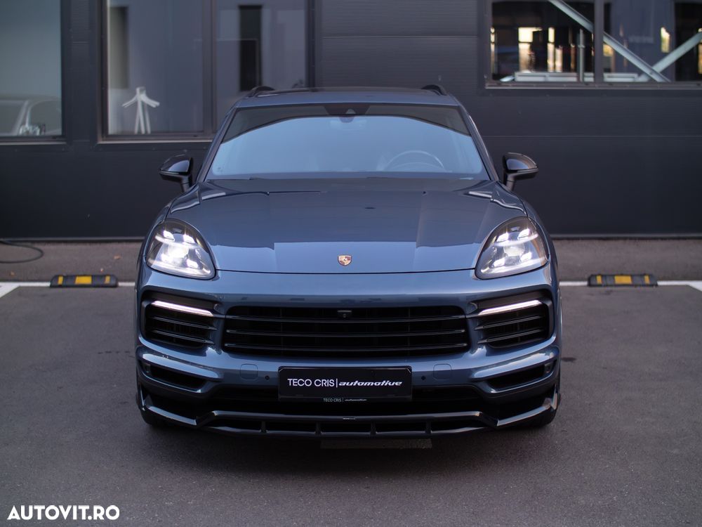 Porsche Cayenne - 3