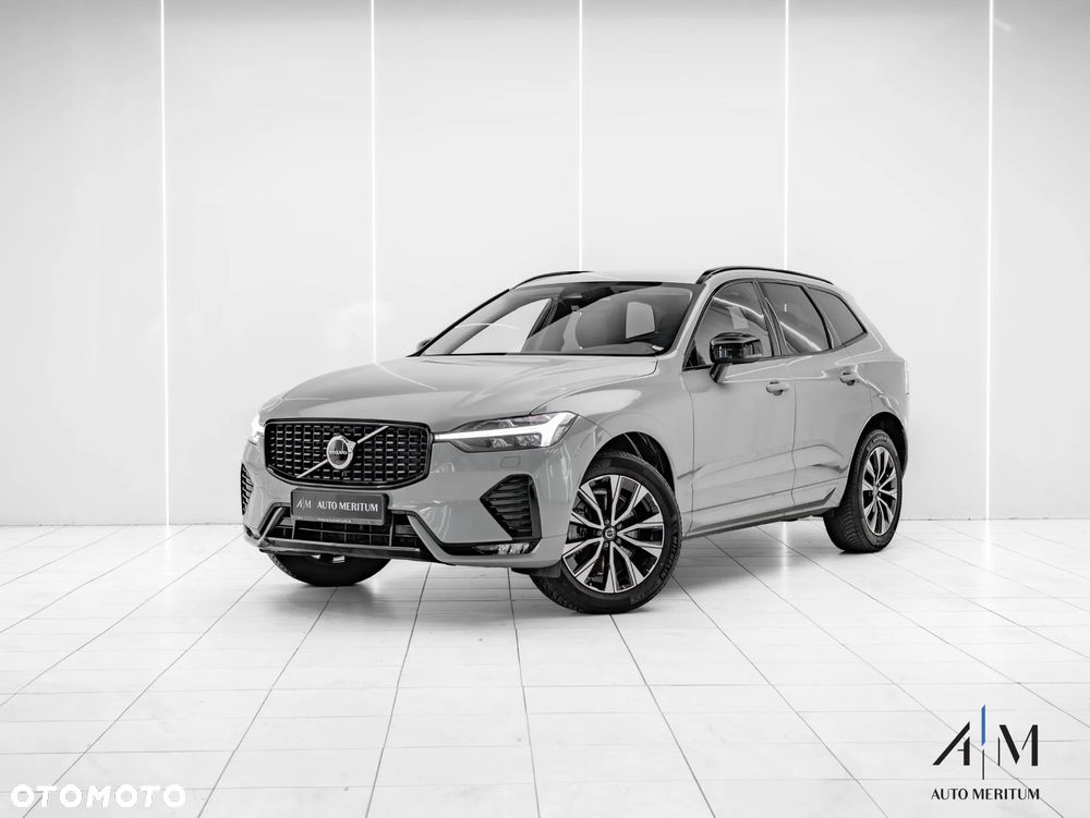 Volvo XC 60 B4 D AWD Plus Dark - 2