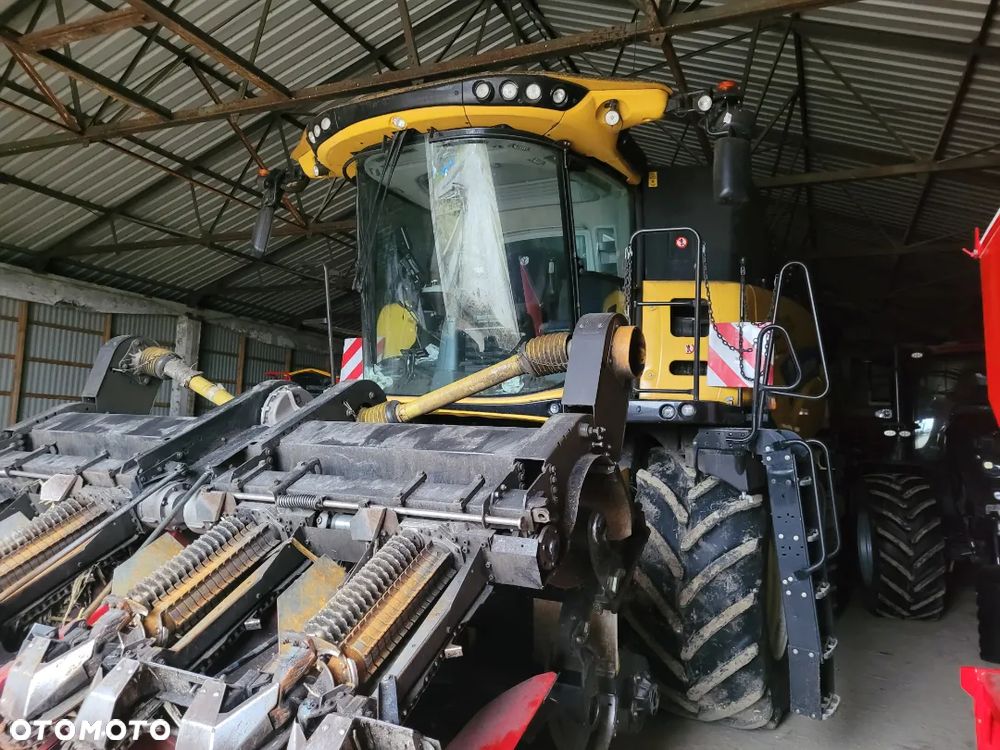 New Holland CR 8.80 - 3