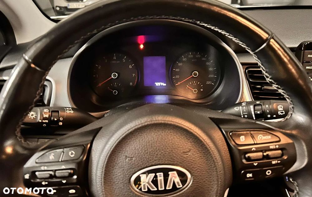 Kia Stonic 1.2 M - 6
