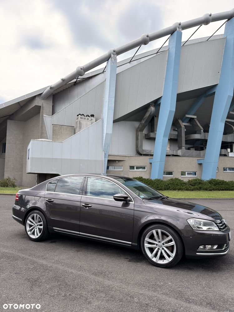 Volkswagen Passat 2.0 TDI DPF Highline DSG - 20