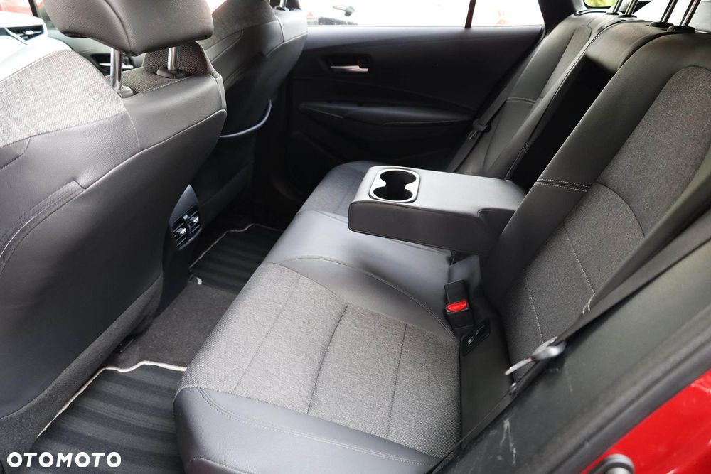 Toyota Corolla 2.0 Hybrid Style - 34
