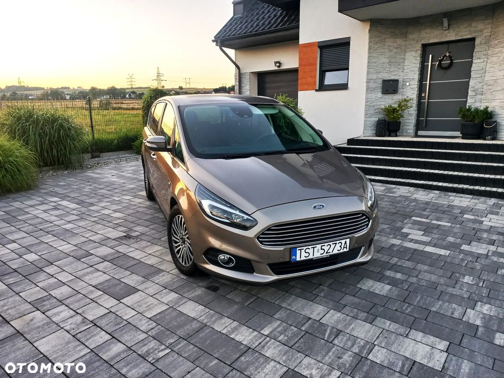 Ford S-Max 2.0 EcoBlue Titanium - 1