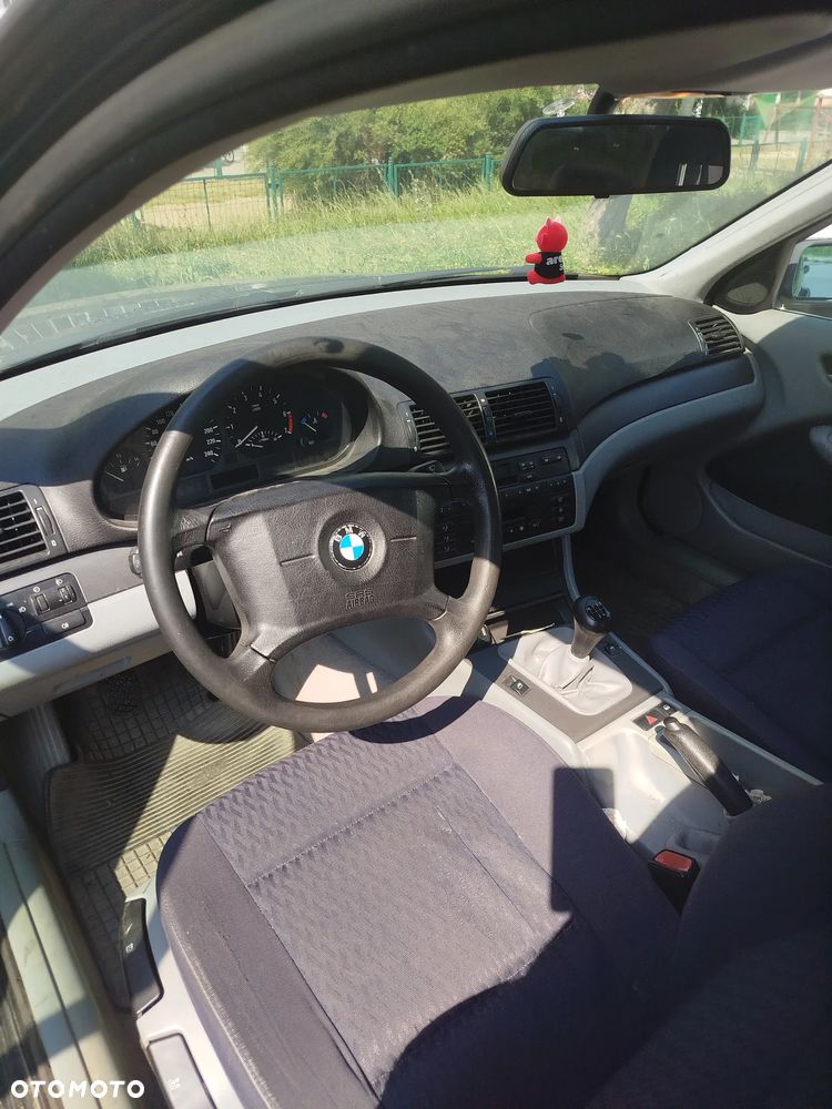 BMW Seria 3 316i - 7