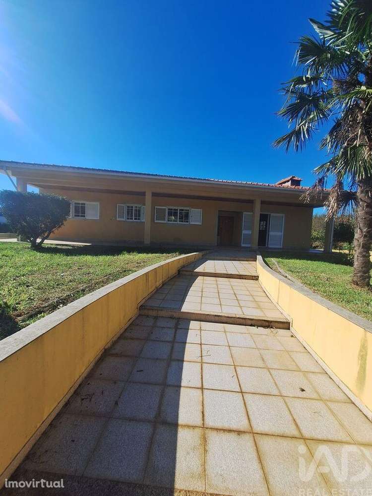 Moradia isolada T4 em Recarei de 250 m2 - Grande imagem: 2/33