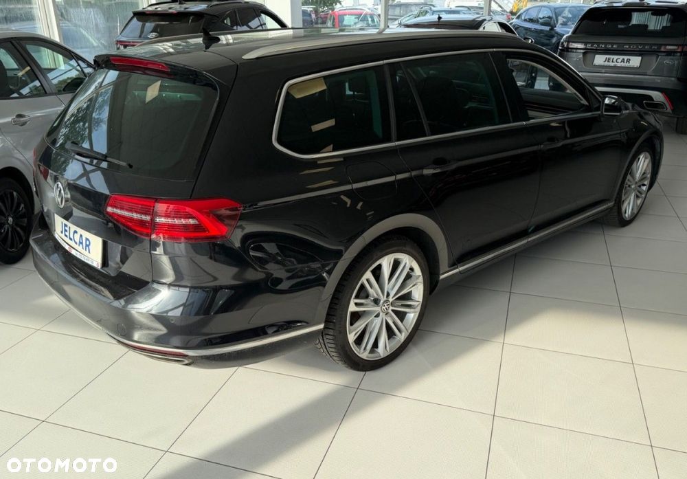 Volkswagen Passat - 8