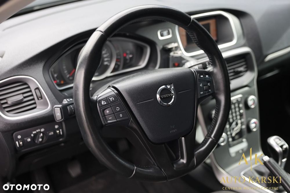 Volvo V40 - 20