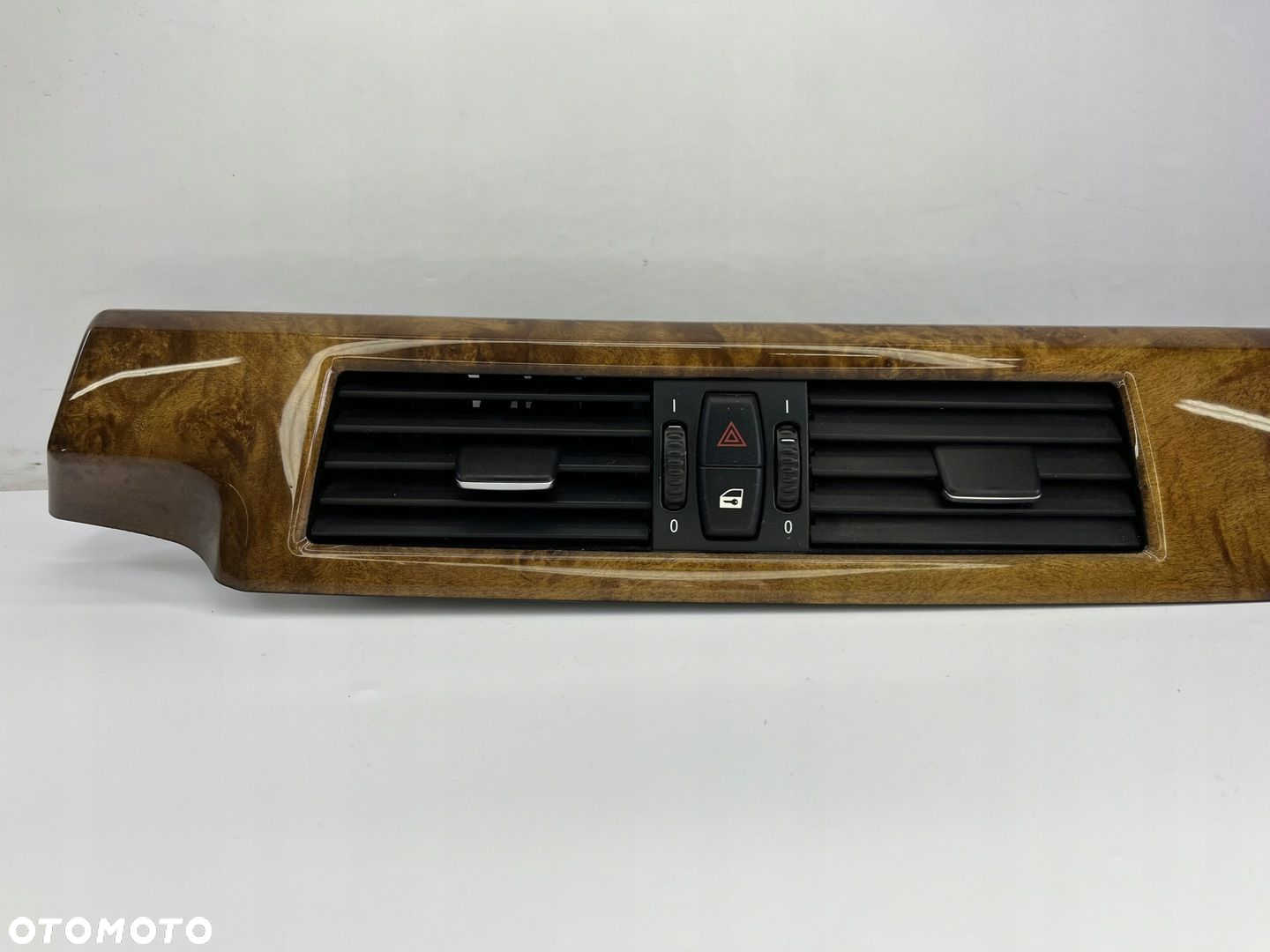 DEKORY DREWNO LISTWY KRATKI DESKI TUNELU BMW E60 E61 LIFT - 14