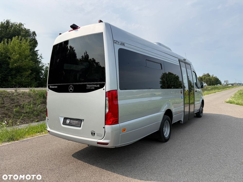 Mercedes-Benz Sprinter 517 - 9