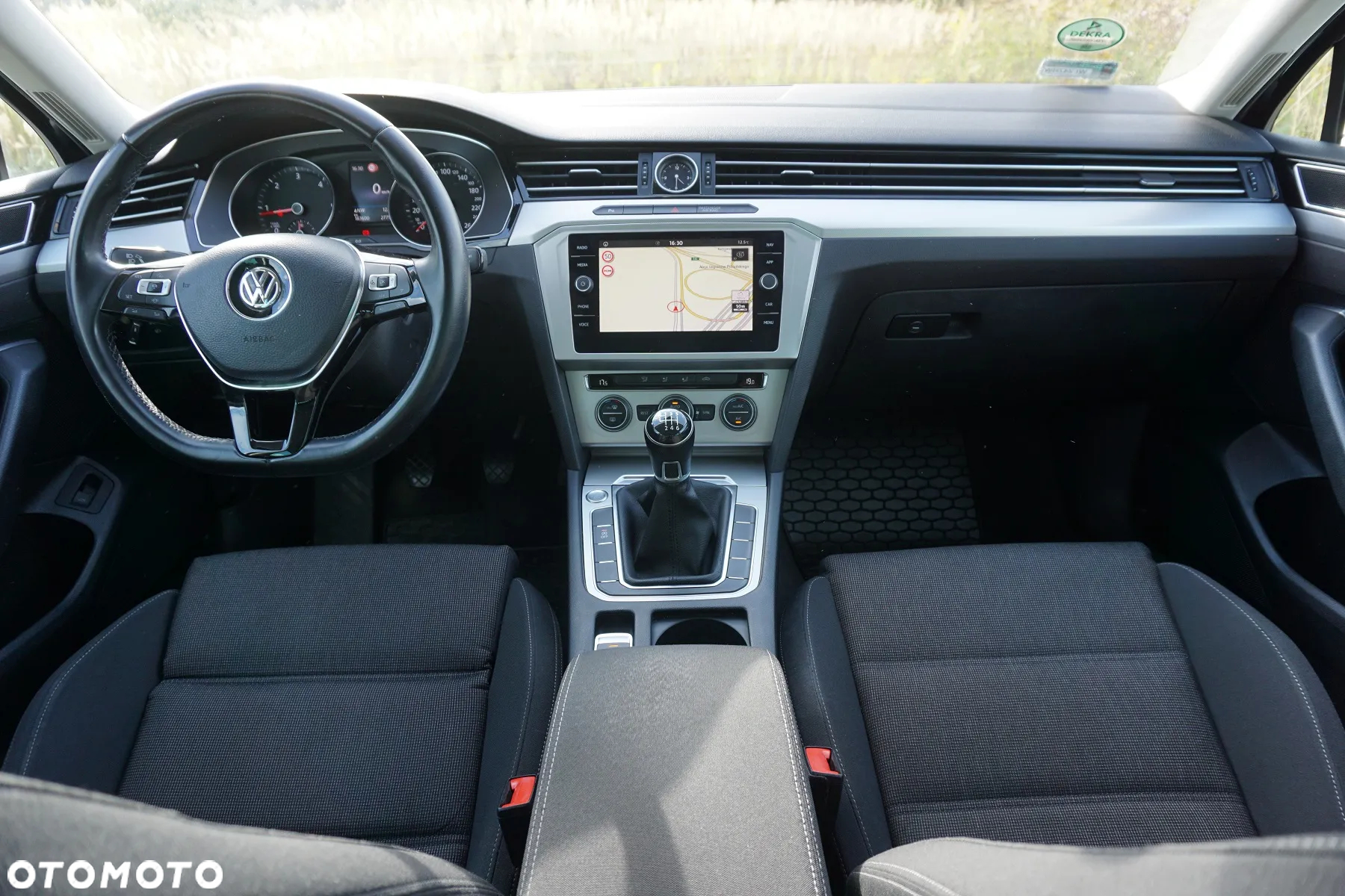 Volkswagen Passat 2.0 TDI BMT Comfortline - 14