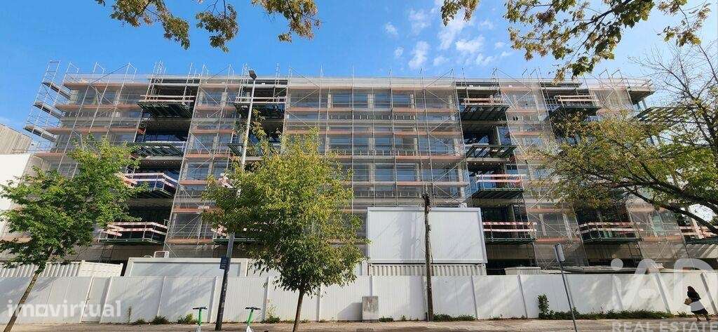 Apartamento T2 em Lordelo Do Ouro E Massarelos de 104,00 m2