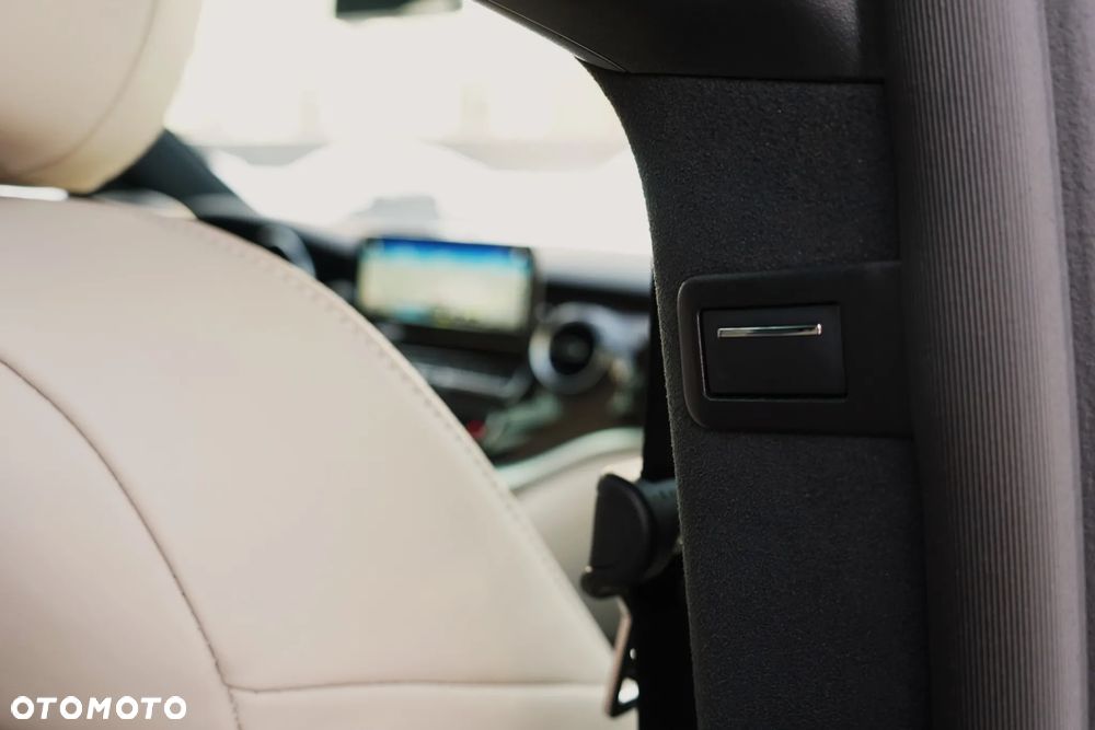 Mercedes-Benz Klasa V 300 d 4-Matic 9G-Tronic Avantgarde (d³ugi) - 31