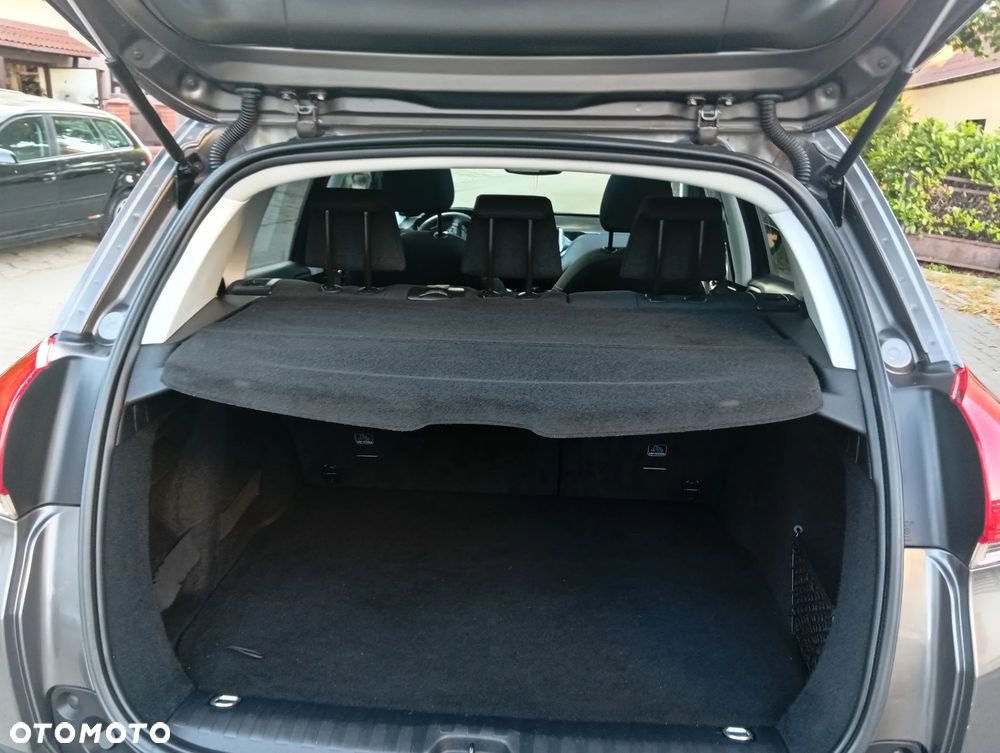 Peugeot 2008 1.2 Pure Tech Active S&S - 8