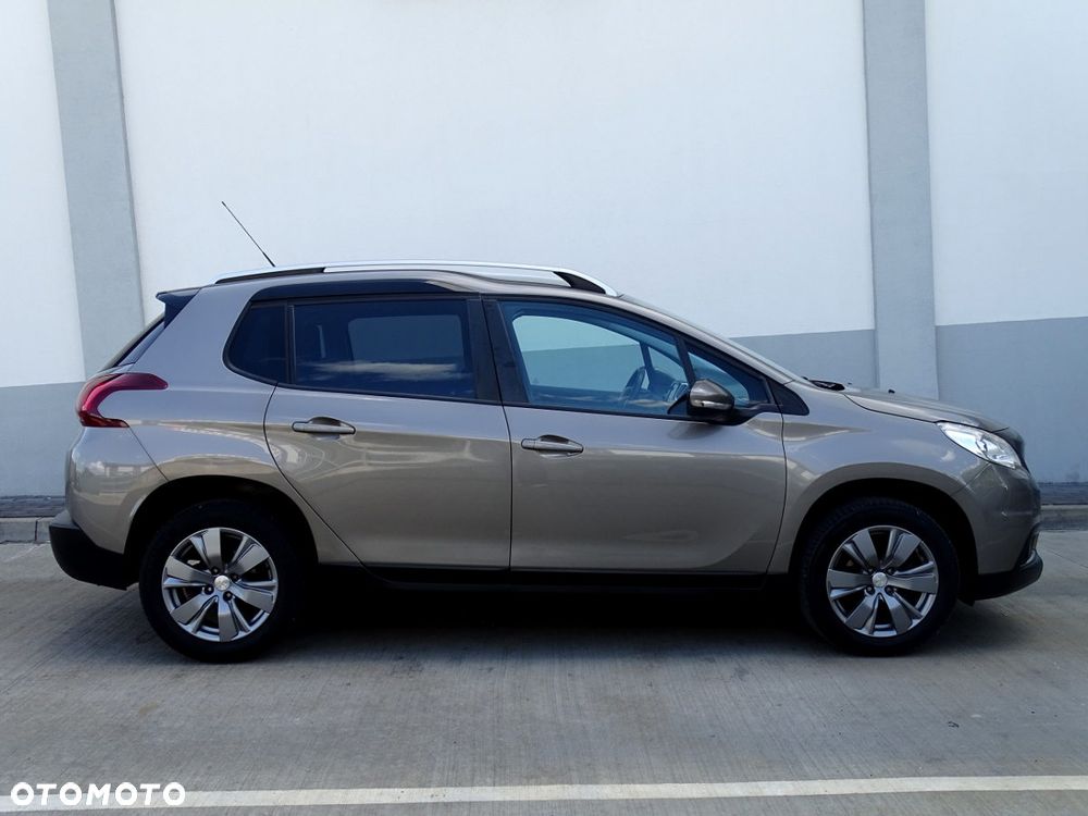 Peugeot 2008 1.6 BlueHDi Style - 3