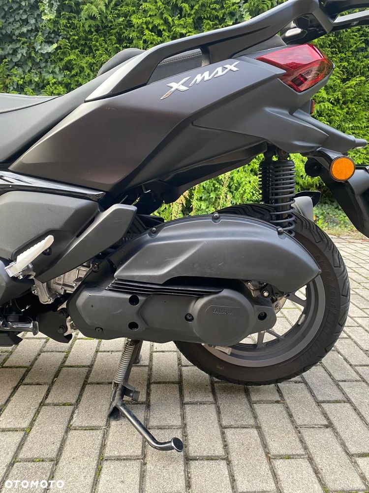 Yamaha X-max - 7